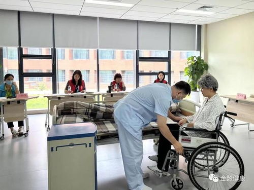 匠心守護(hù)銀發(fā)歲月——?dú)v城區(qū)第二屆養(yǎng)老護(hù)理員職業(yè)技能競(jìng)賽圓滿(mǎn)舉行