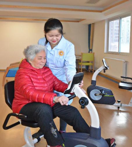 精細護理，快樂養(yǎng)老 探訪一站式養(yǎng)老服務(wù)機構(gòu)“哺恩”